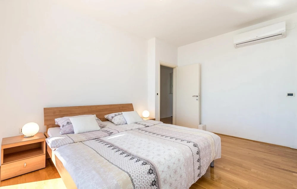 Nice Home In Lovran With Sauna