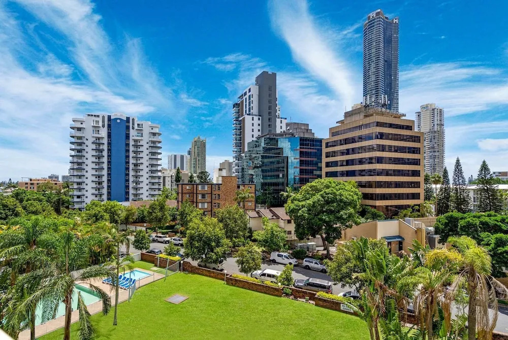 Condor Surfers - Coastal Letting Co