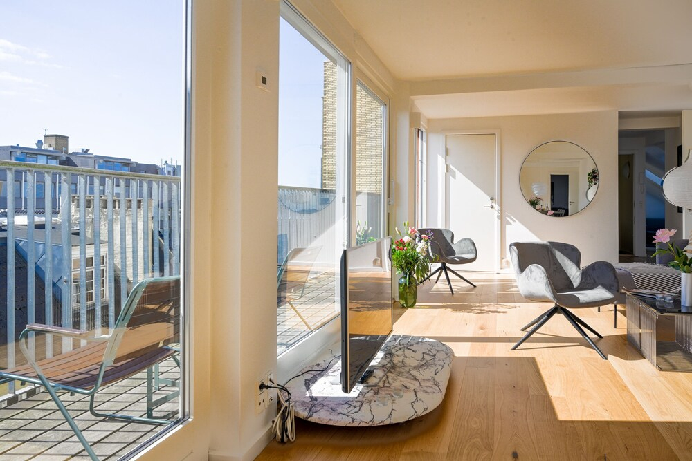 Spacious 3-bedroom Apartment With a Rooftop Terrace in the Center of Copenhagen
