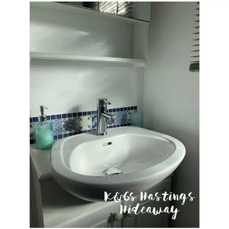 Beautiful 3-bed Caravan on Holiday Park