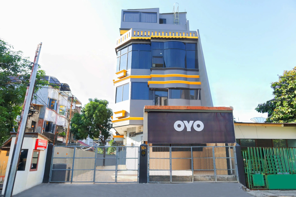 OYO 2308 Seven Season Residence