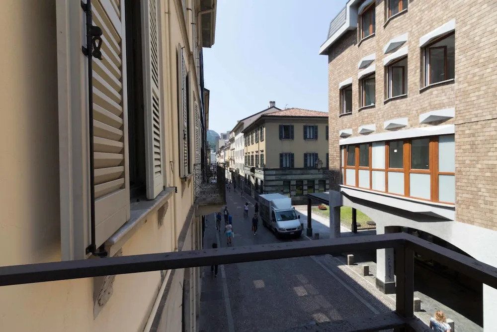 Cavour 3