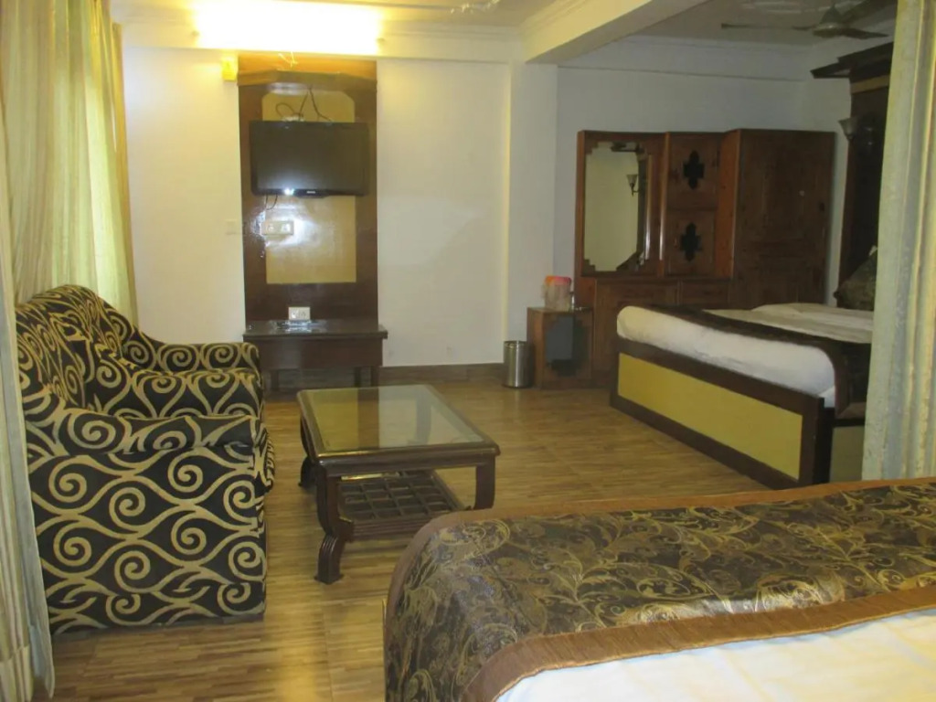 Hotel Luxmount