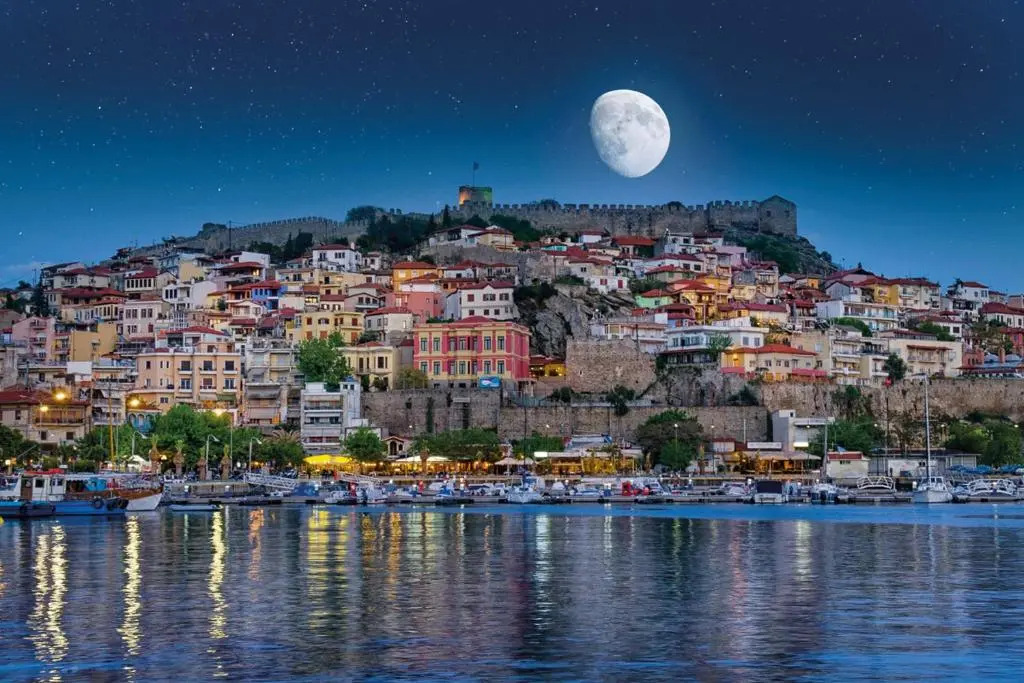 Kavala's central apartment