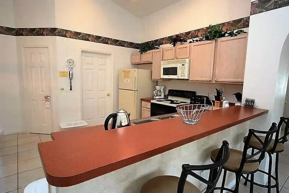 663 4-bedroom Pool Home, Eagle Pointe Kissimmee