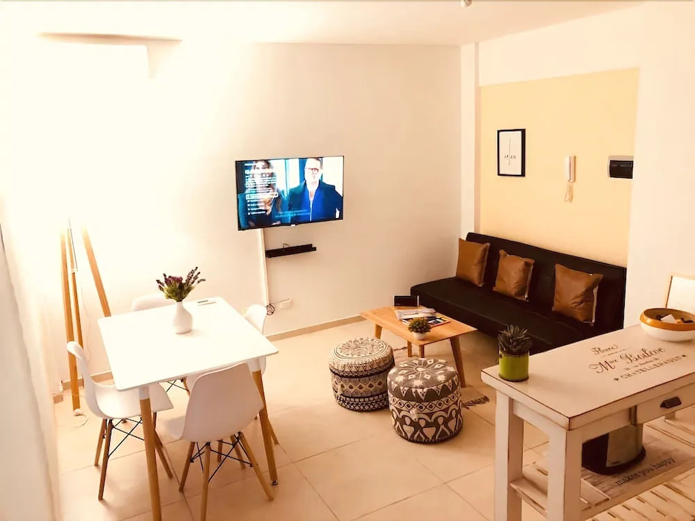 Juana Manso 8 by BueHomes