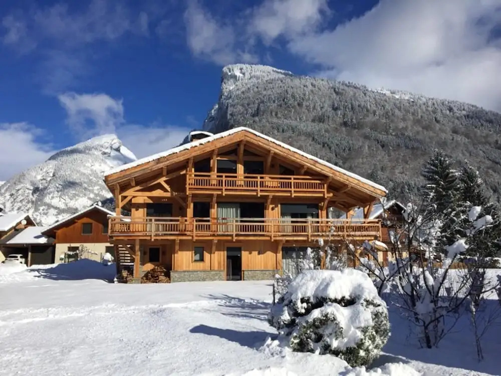 Chalet With 4 Bedrooms in Samoëns, With Wonderful Mountain View, Furni