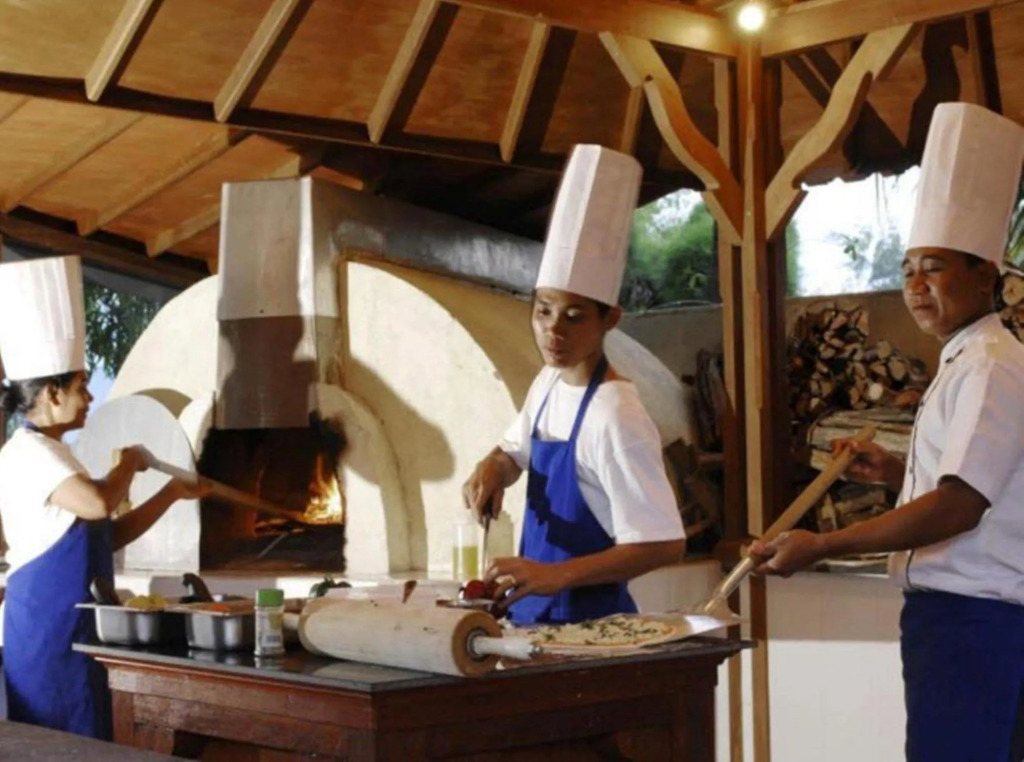 Villa Almarik Resort