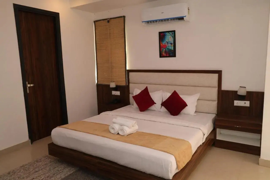 Aroha By Rishikesh-Swimming Pool & Spa