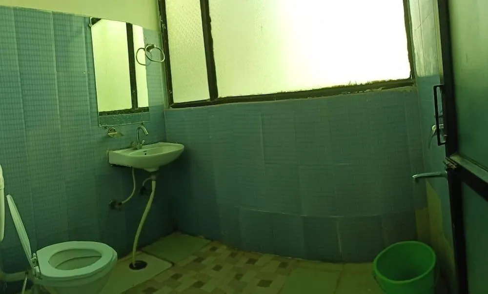 LN Hotel and Restaurant - Hostel
