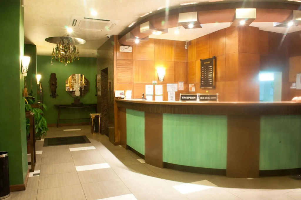 Pearl Lane Hotel