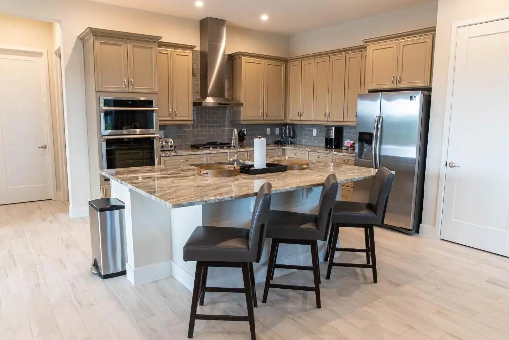 Luxury Home in Bears Den Near Disney with Private Pool, Movie Room, Pool Table & Resort Amenities - 7924JC