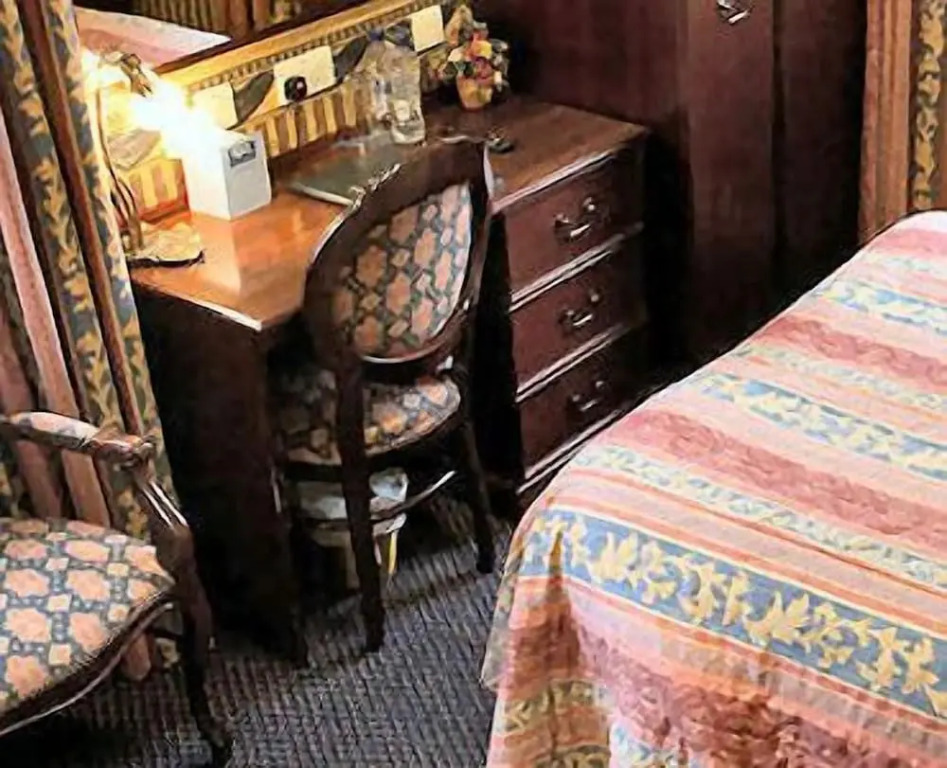 Queens Hotel