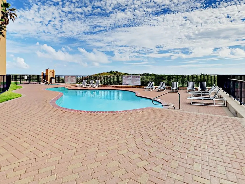 4400 Gulf Blvd Condo Unit 503