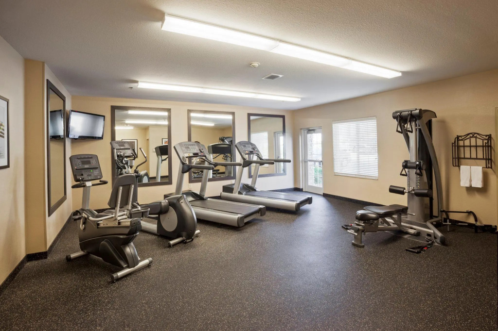 Candlewood Suites Grand Rapids Airport by IHG