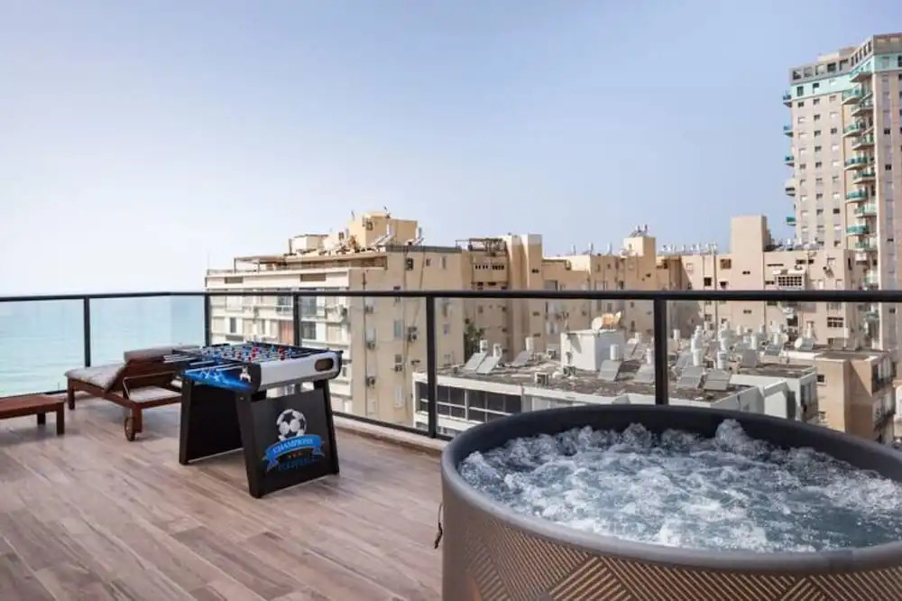 O&O Group - Top Penthouse On The Beach