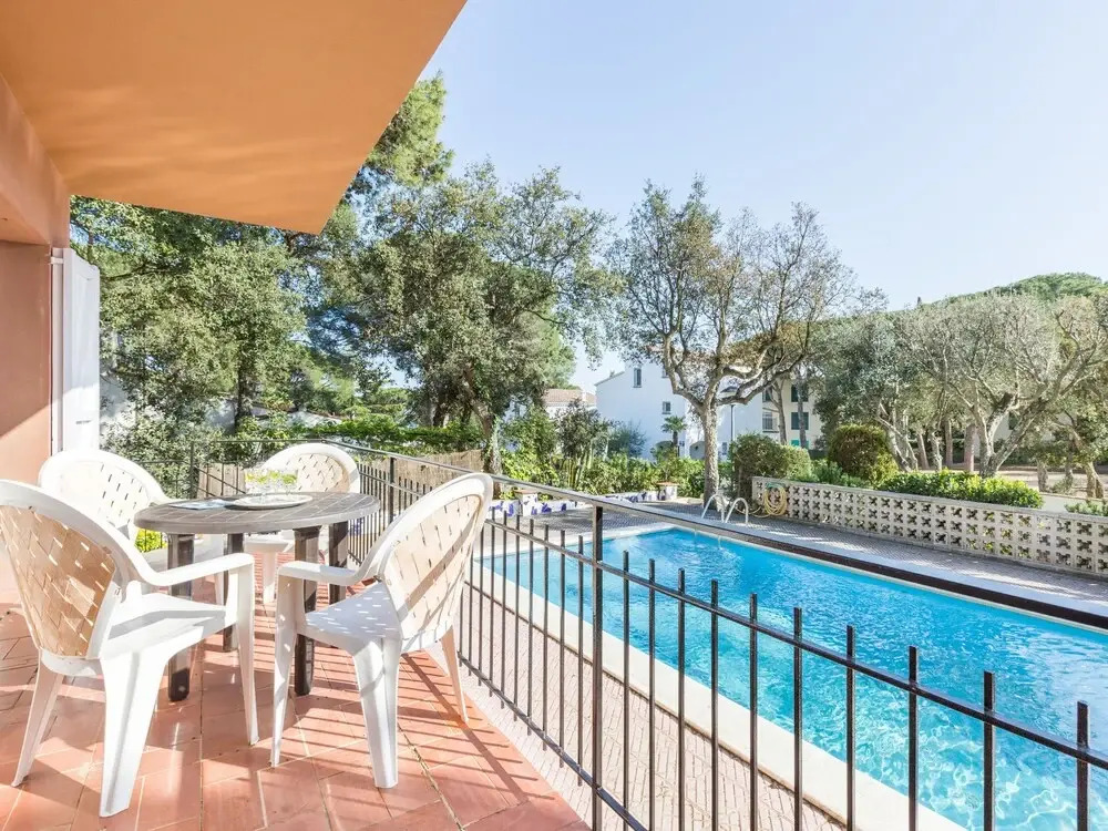 Simply Furnished Apartment With Shared Pool in Llafranc