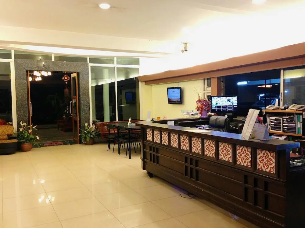 Natee Place