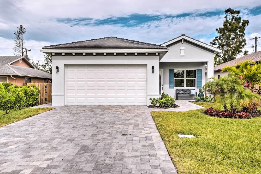 Naples Vacation Home Rental Near Vanderbilt Beach!