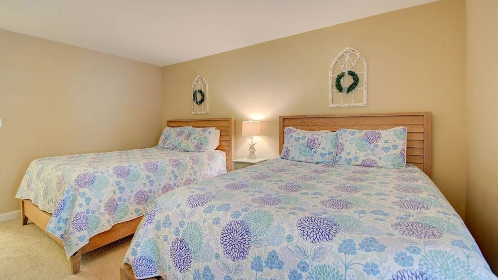 #111-1 Weehawka Way 2 Bedrooms 2 Bathrooms Condo