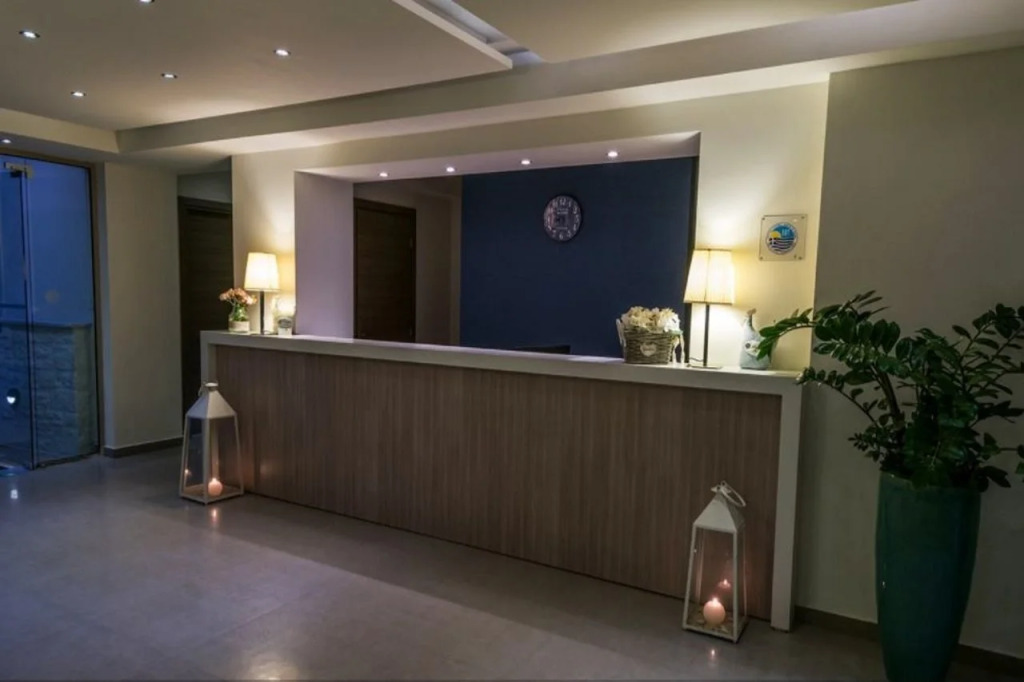 Iperion Beach Hotel