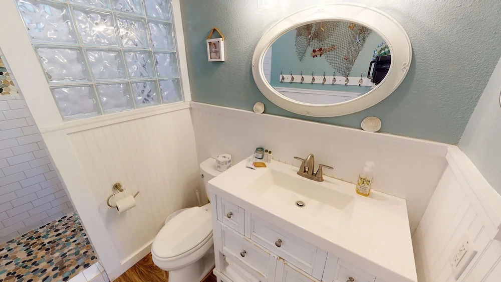 Shore Beats Work 2 Bedroom Home