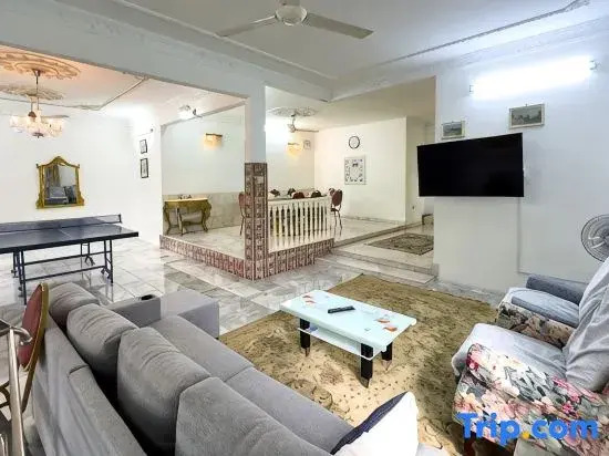 Family Home Ampang Utama | Muslim Friendly (9 people)