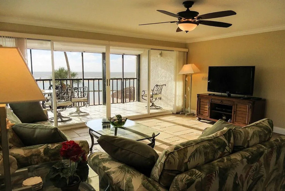 Eden 206 - 2 Br Condo