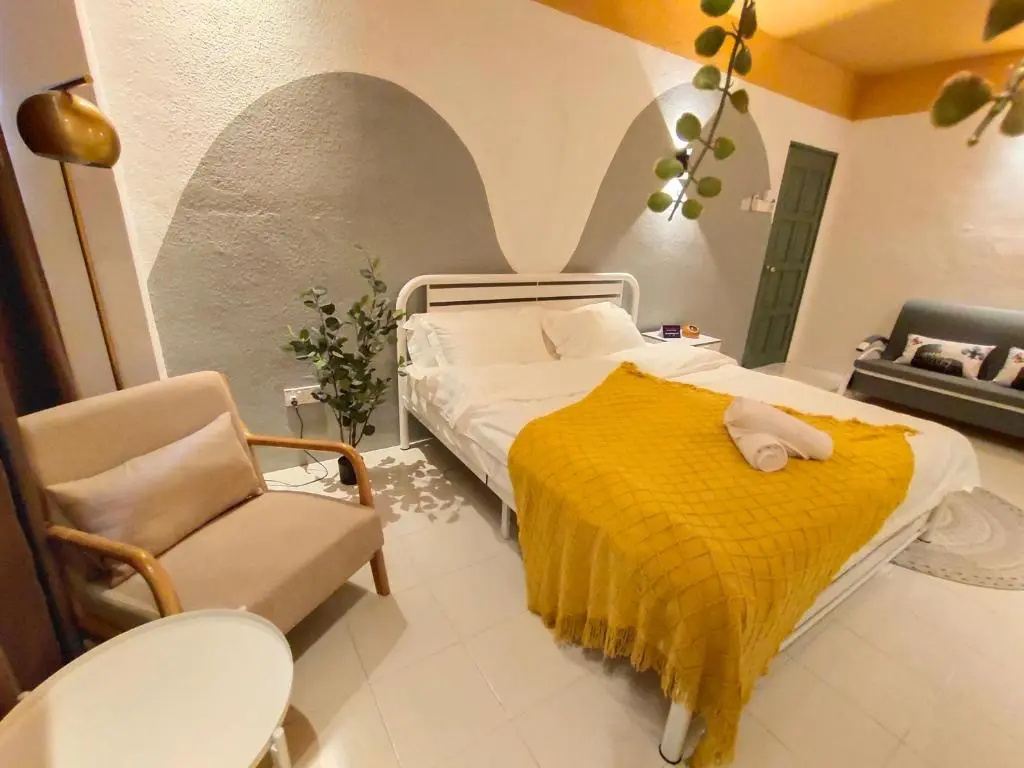 Kulai Dream Homestay 4room 16pax @near Kulai Aeon, JPO, Senai Airport, Legoland