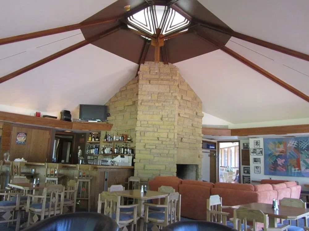 Spring Valley Inn