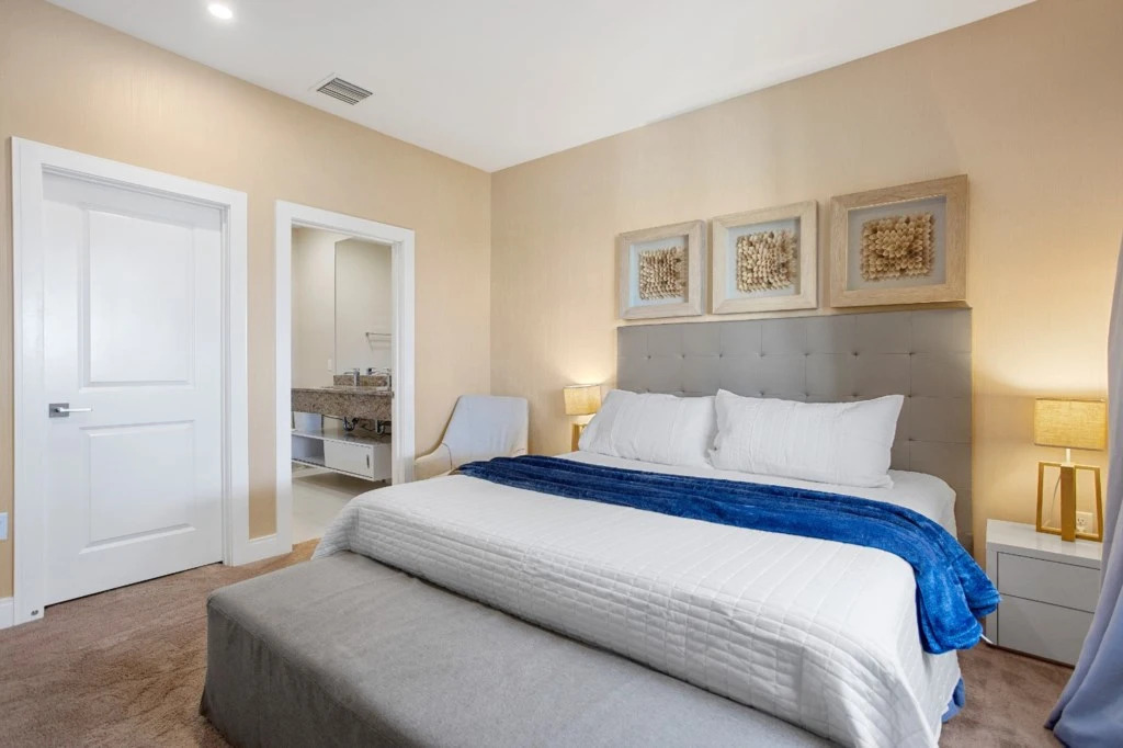 4 Bedroom 45 Bathroom Magic Village 3239 Ba