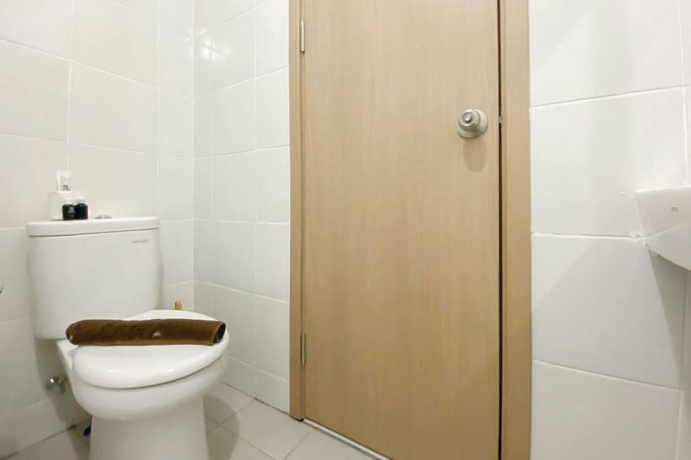 Lovely 1Br (No Living Room) At Apartment Cordova Edupartment Semarang