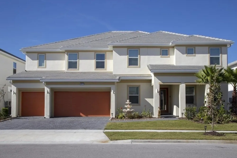 14 Bedroom New Home For 31 Guests Home