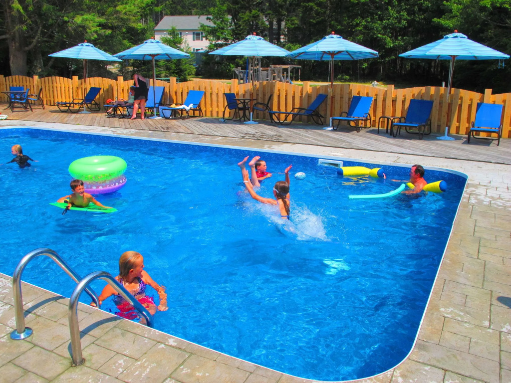 Spruce Point Inn Resort and Spa