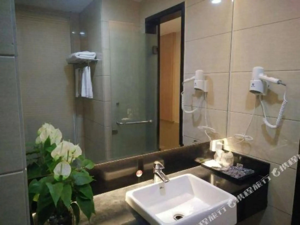 Weijia Hotel (Wanning High-Speed Railway Station Municipal Government)