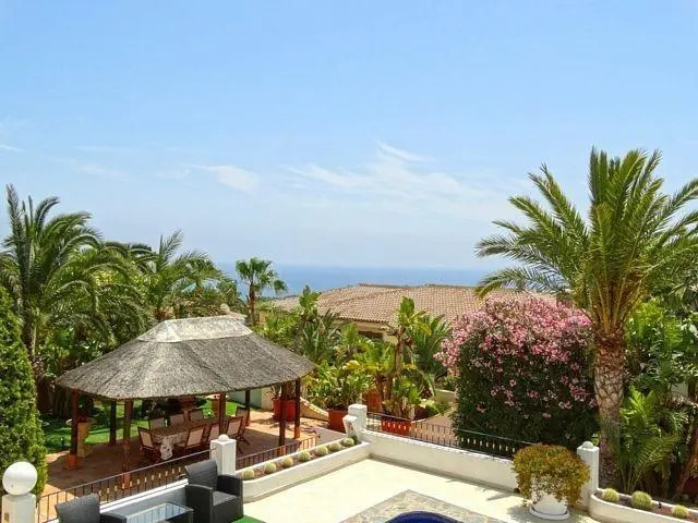 Villa Encantada
