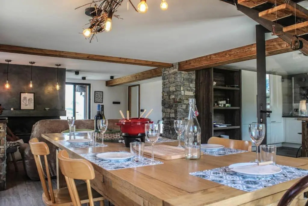 Chalet Petit Pierre - Mountain Voyages chalet