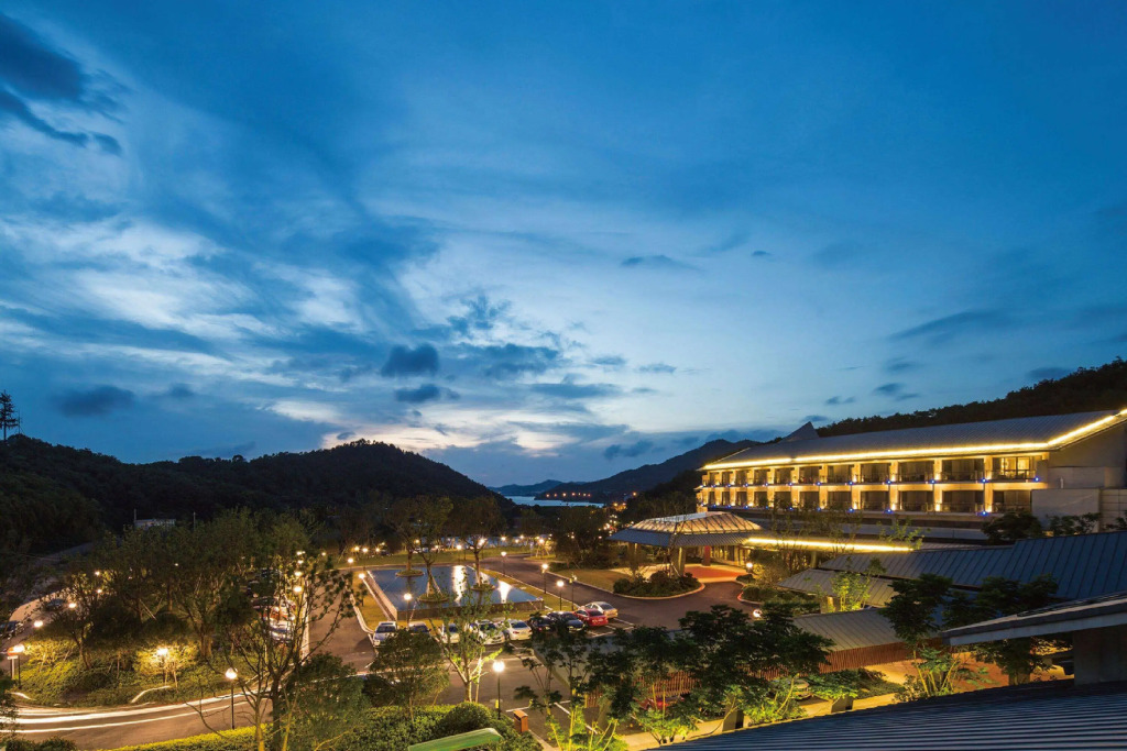 Howard Johnson By Wyndham Dongqian Lake Plaza Ningbo