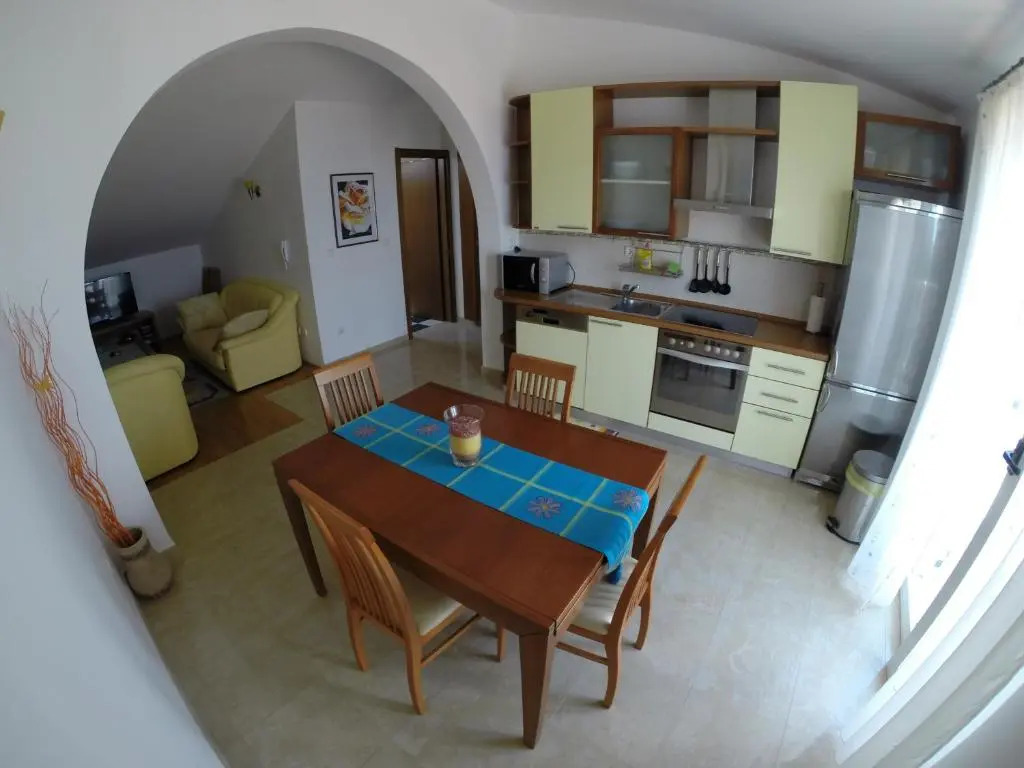 Apartments Romana