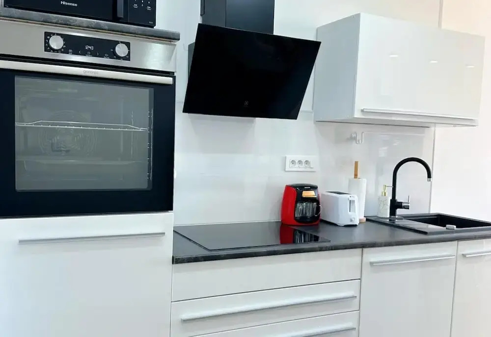 Sea View Apartment Rijeka-free Parking-6 People