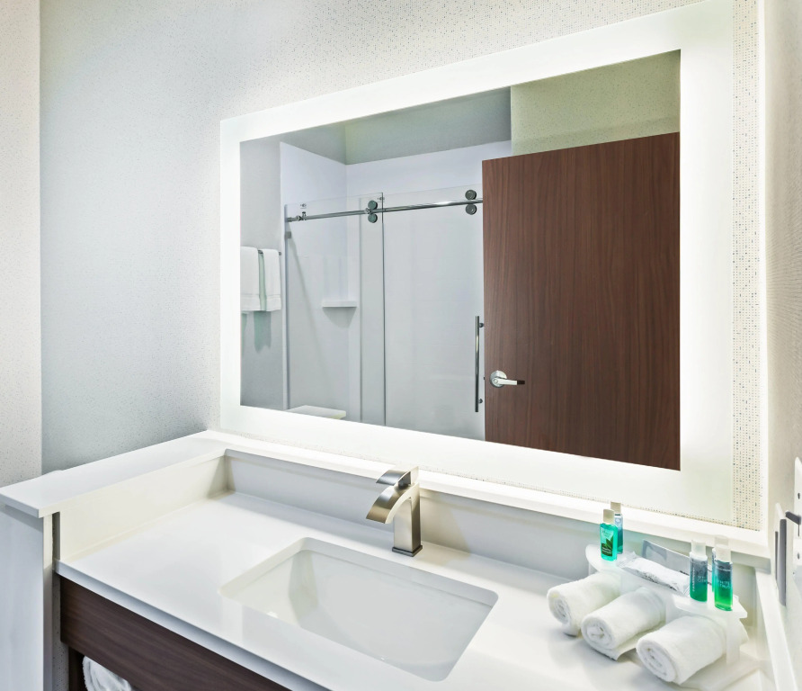 Holiday Inn Express & Suites - Coffeyville by IHG