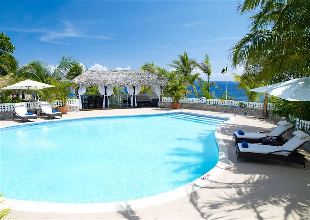 Golden Cove Resort