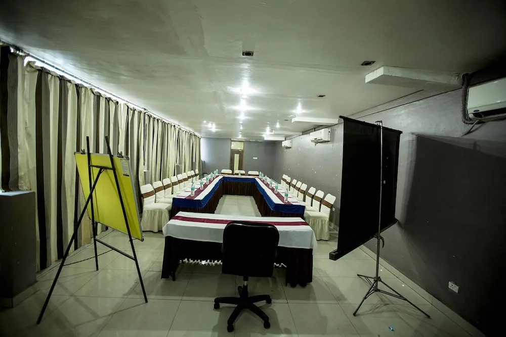Hotel Deep Avadh
