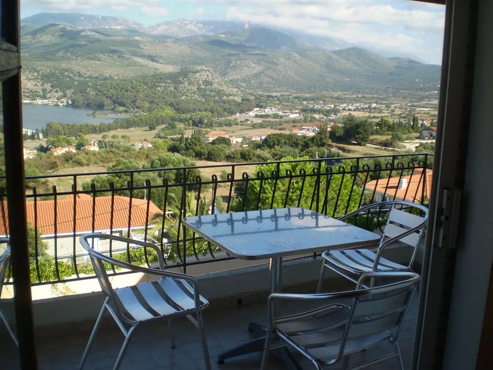 The "L" Suites & Apartments