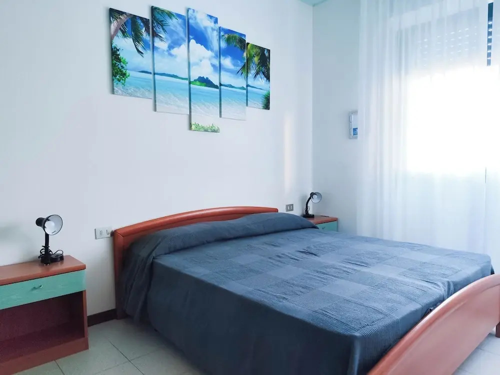 Relaxing Flat With Pool Access