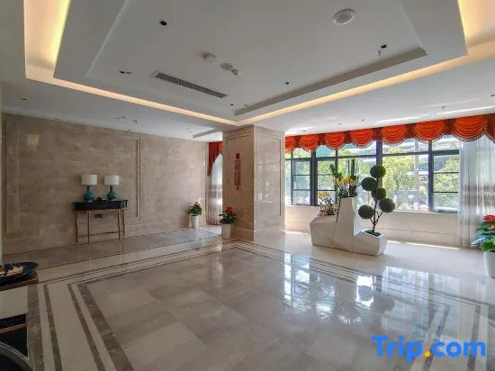 Vienna Hotel (Wuchang Jiangtan Xujiapeng Subway Station, Hubei University)