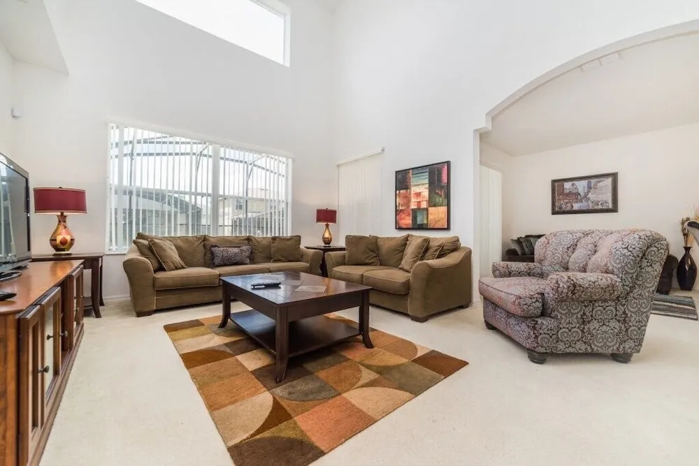 1050 Tourmaline Drive 5 Bedroom Home