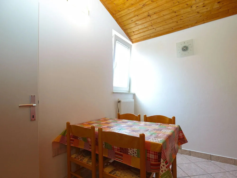 Apartment 1893