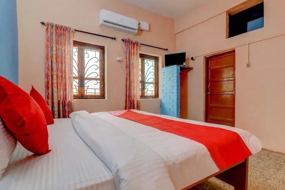 Alfa Guest House by OYO Rooms