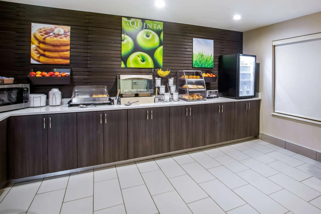 La Quinta Inn & Suites by Wyndham Pontoon Beach